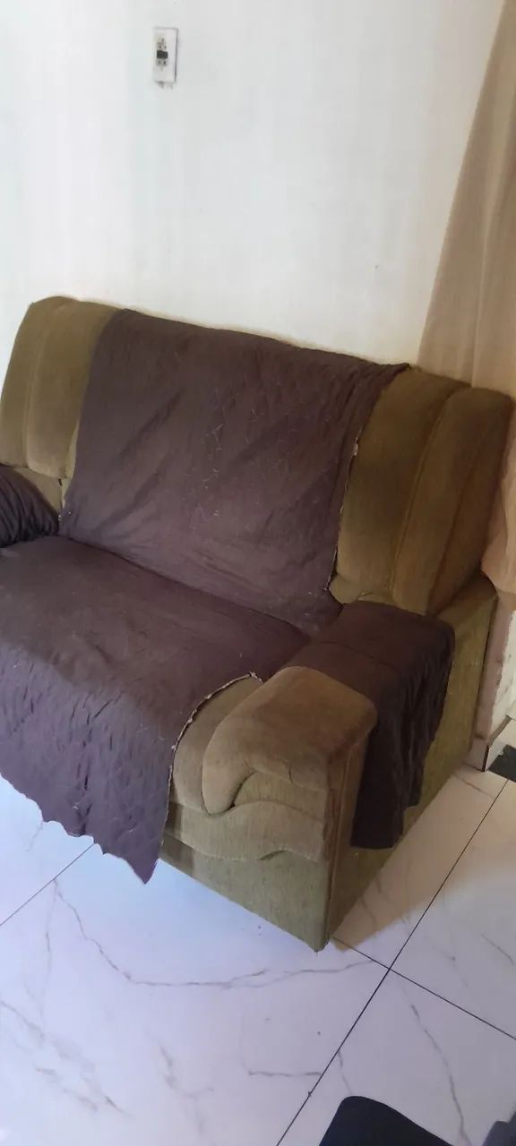Vendo um conjunto de sofá bem conservado, apenas.! R$ 600 - Foto 4
