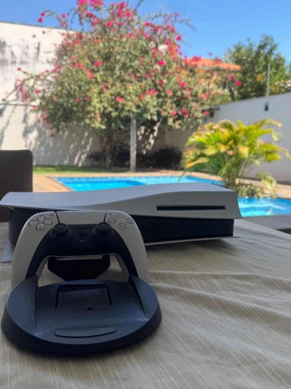 PS5 FAT COM LEITOR DE DISCO ? BEM CONSERVADO!