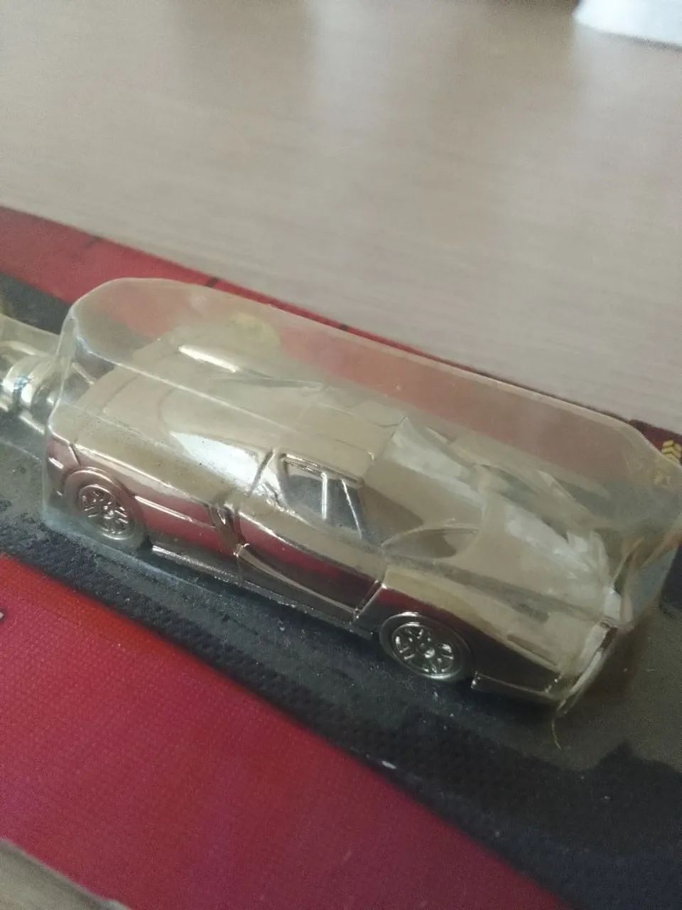 Chaveiro Shell V - POWER Enzo Ferrari (lacrado) - Foto 2