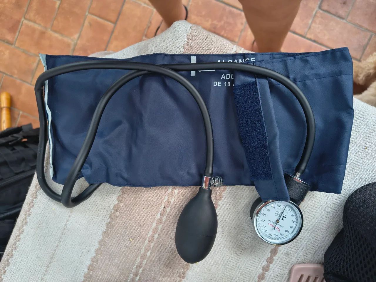Vendo aparelho de pressão + estetoscópio.  - Foto 2