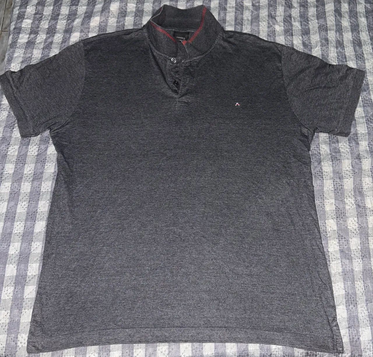 Camisa polo da marca Aramis 