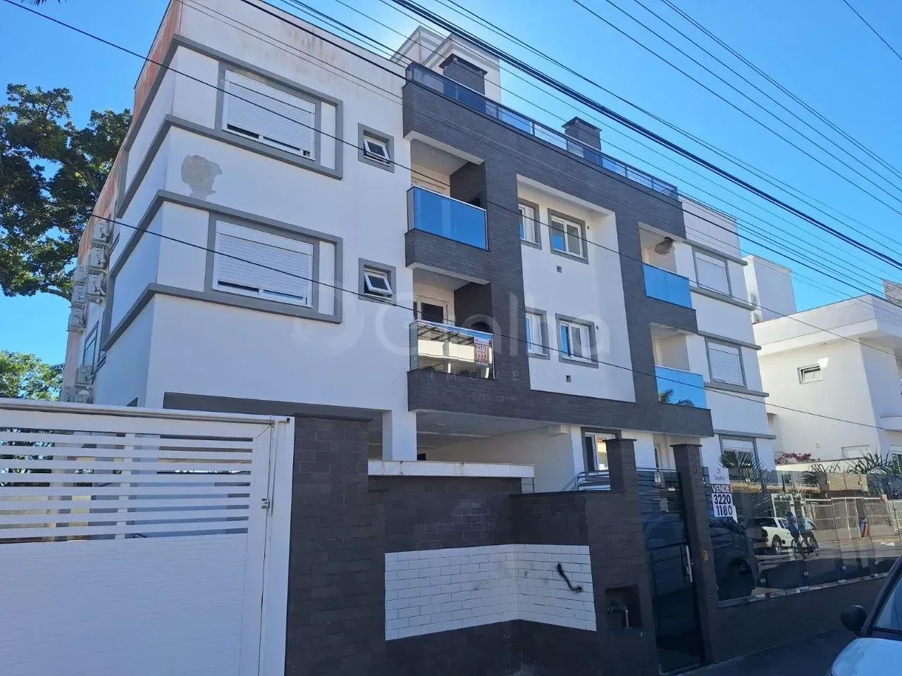 Imóvel para venda tem 552 metros quadrados com 9 quartos em Canasvieiras - Florianópolis - - Foto 2