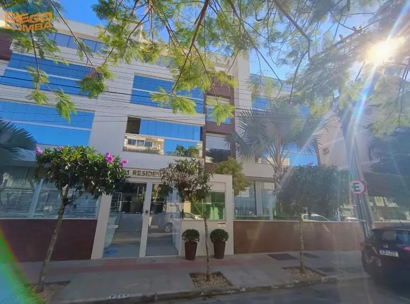 Apartamento 2 suítes Canasvieiras (Porteira Fechada)