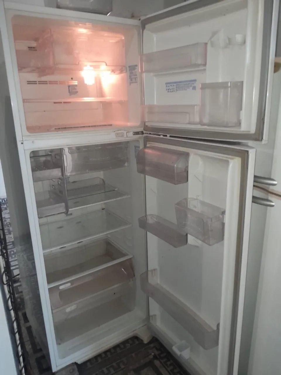 Geladeira Electrolux triplex 220v  - Foto 2