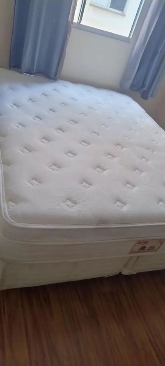 CAMA E COLCHÃO QUEEN EXCELENTES - Foto 2