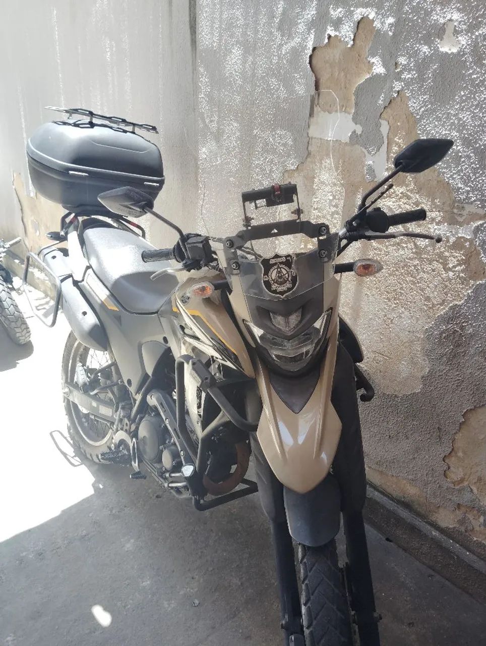 Excelente XTZ Lander 250 