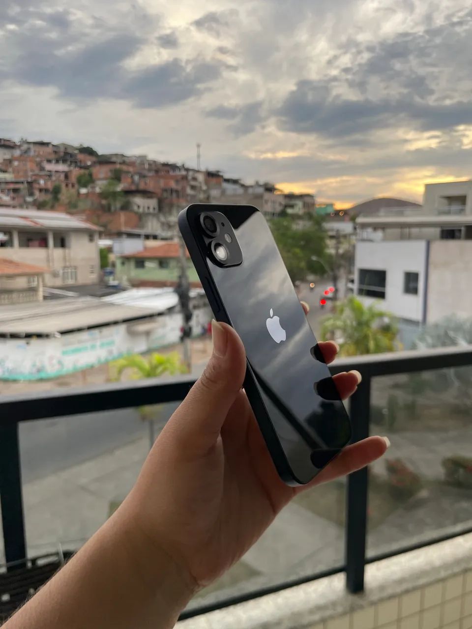 iPhone 12 preto 64g - Foto 2