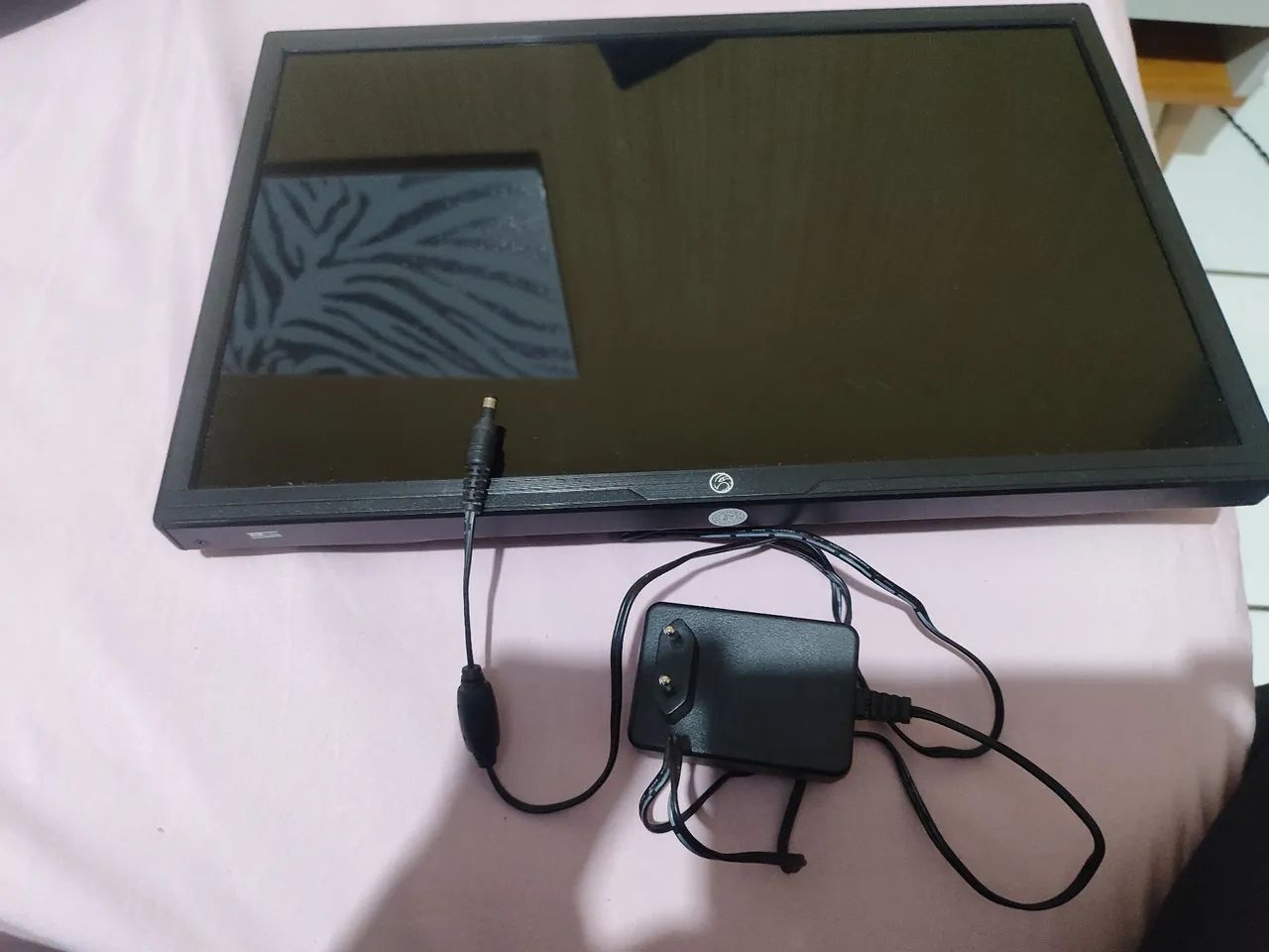 Vendo ou troco monitor  - Foto 2