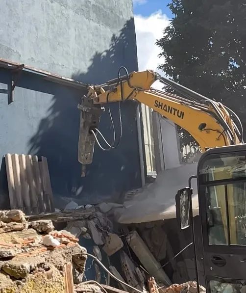 Rompedor Hidráulico em BH | Quebra de Concreto e Pedra - Foto 2