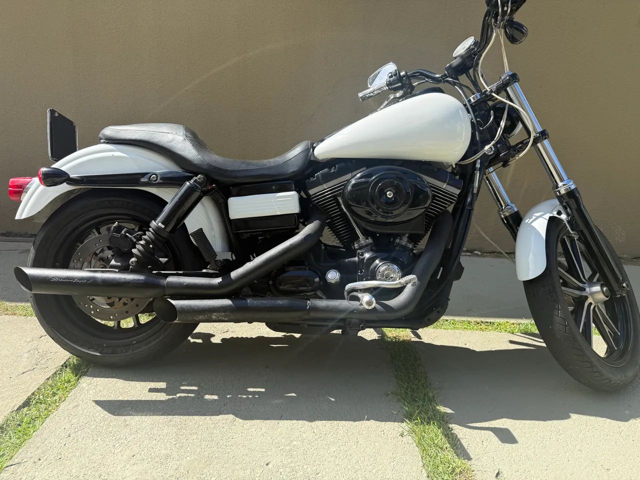 Harley-Davidson Super Glide 2009 - 1494907459 | OLX