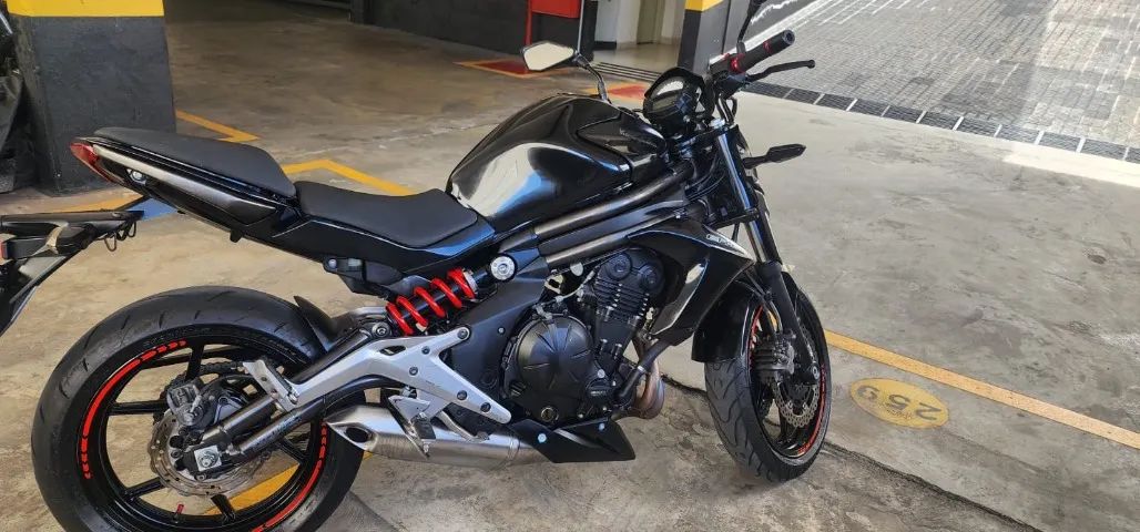 Kawasaki ER6N 2013 com Freio ABS
