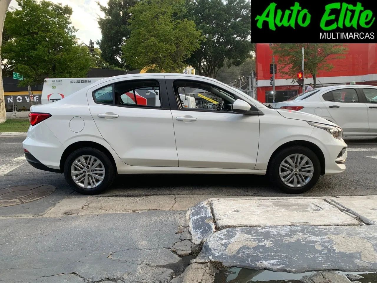 Fiat Cronos Drive 1.3 8V Flex 2024 - Foto 4