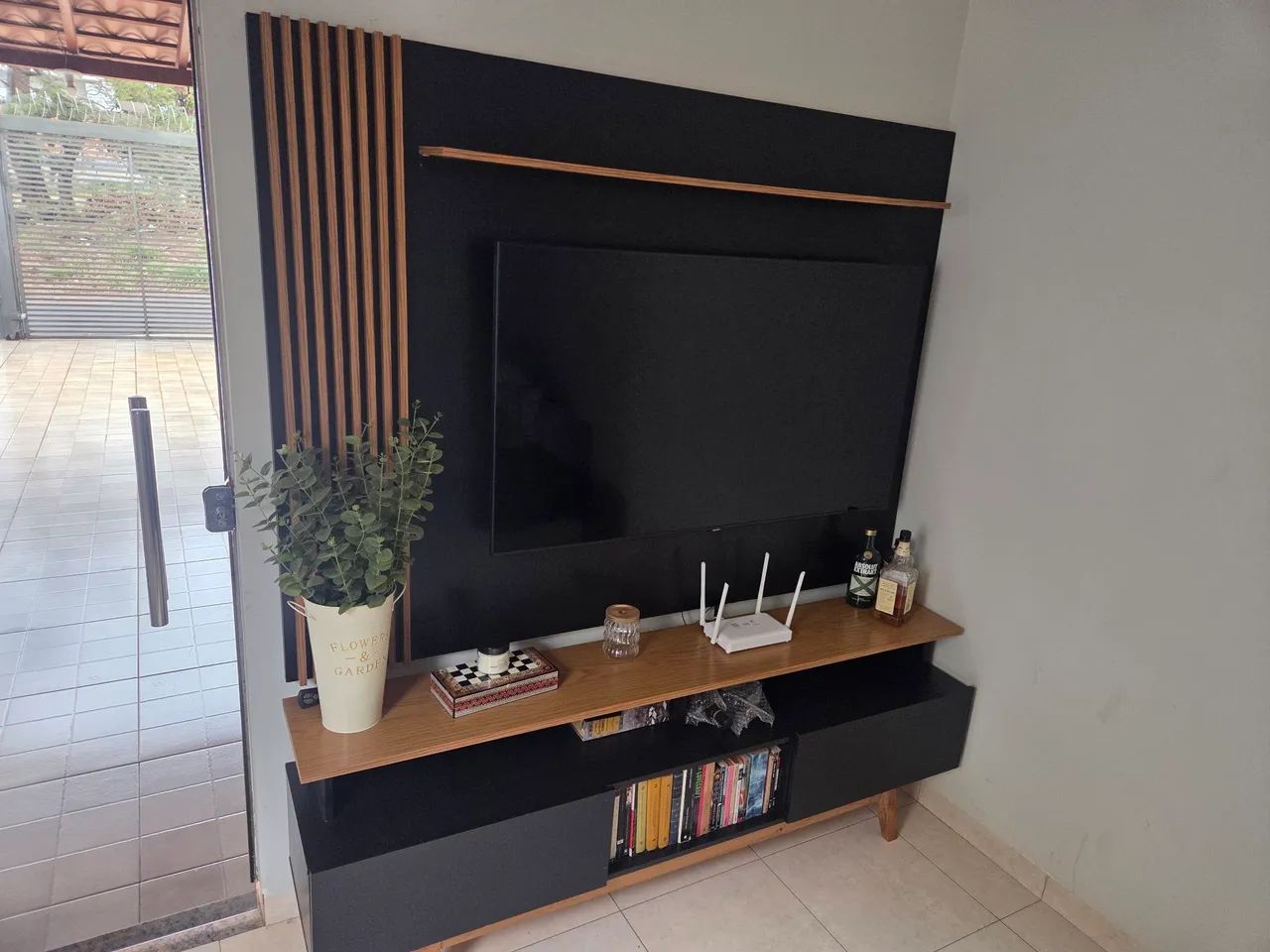 Rack e Painel em excelente estado 1,8m