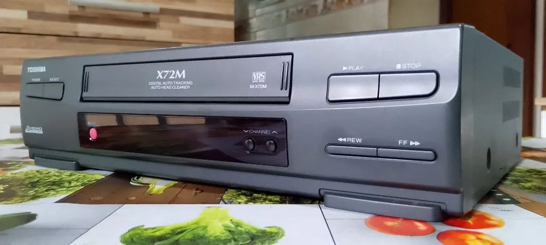 Vídeo Cassete TOSHIBA M-X72M