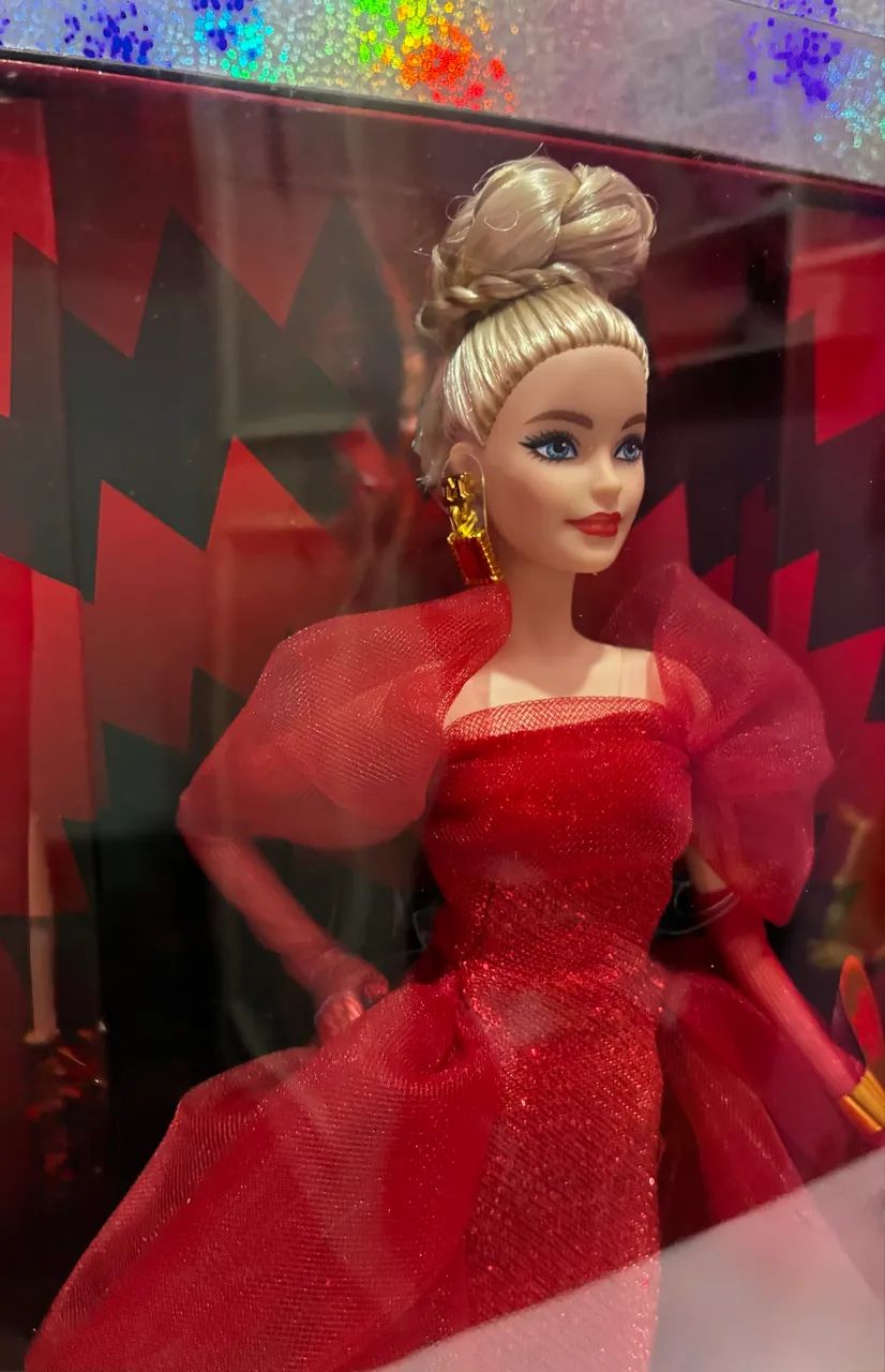 Barbie Collector Signature Ruby Red - 80 anos da Mattel (LACRADA!) - Foto 2