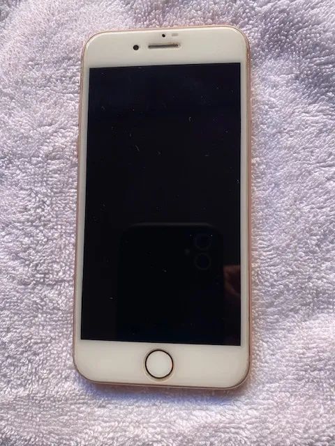 Iphone 8 , 64 GB