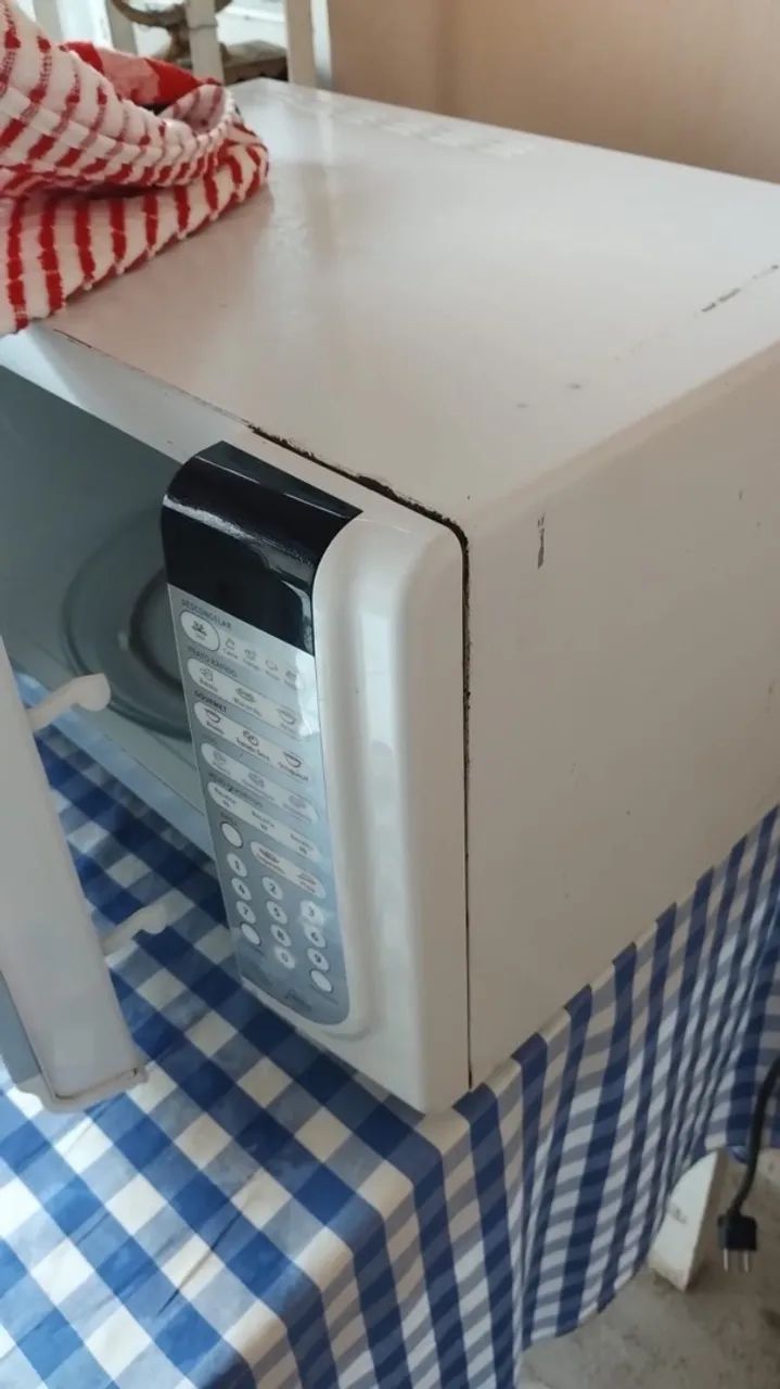 Microondas Eletrolux 31 litros branco 