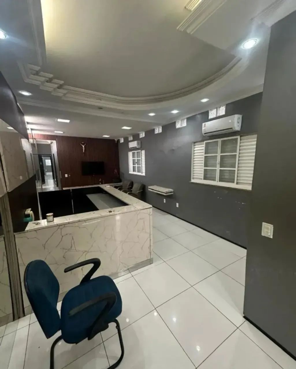 ALUGO AMPLO PONTO COMERCIAL NO CENTRO DA CIDADE - Foto 5
