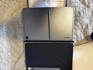 ?  Vendo Samsung Galaxy Tab S9 FE Capa + S Pen | Completo na Caixa