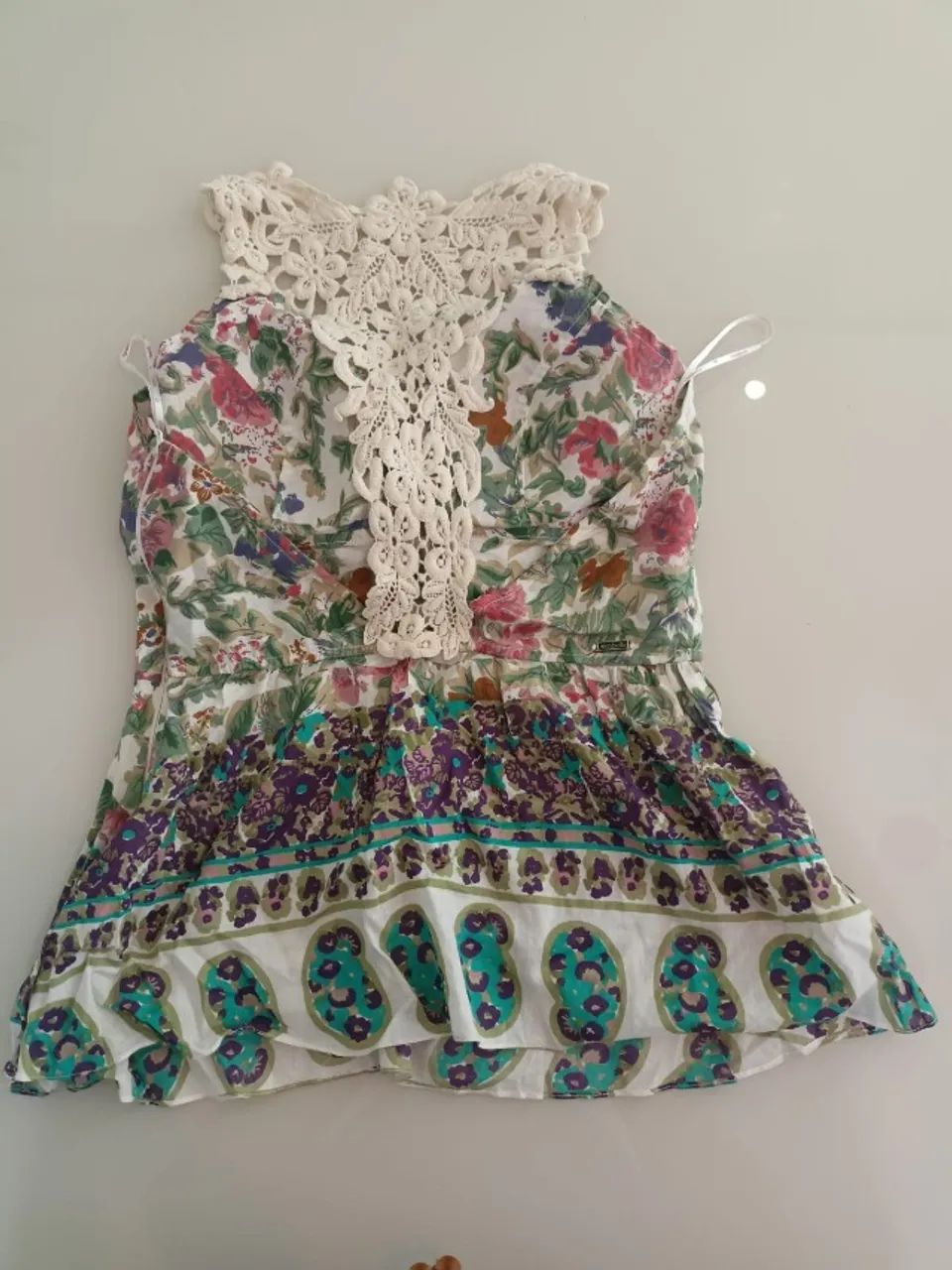 Blusa feminina estampada com renda - Foto 3
