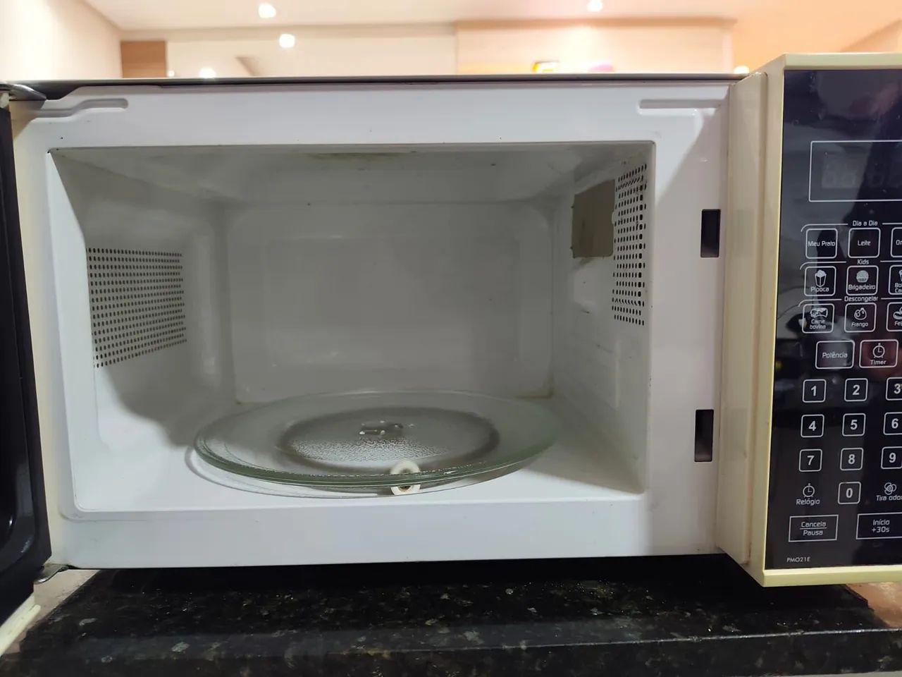 Vende-se Microondas Philco  - Foto 4