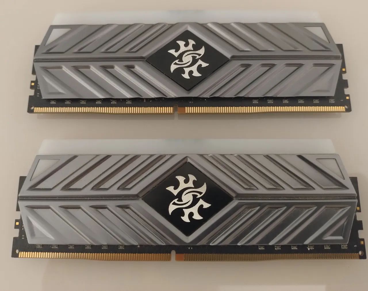 Memória XPG com RGB 16GB (2x8) DDR4 3200Mhz - Foto 2