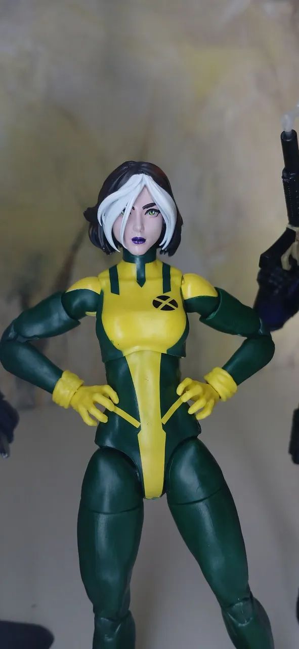 Marvel legends  vampira /rogue