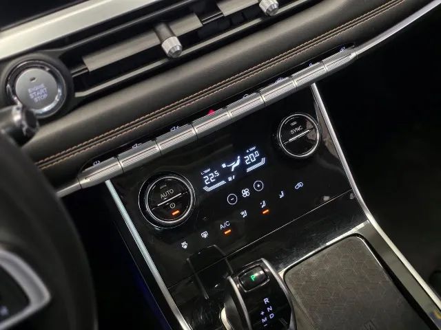 Chery Tiggo 8 TXS 1.6 Turbo Tgdi AUT 2023 - Foto 11