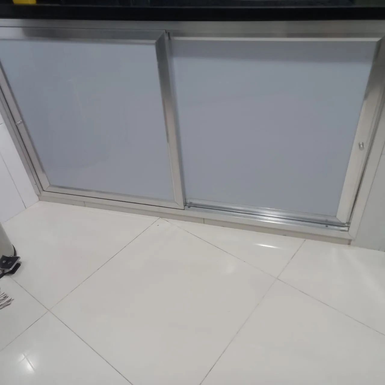 PortA de alumínio para debaixo da pia  - Foto 3