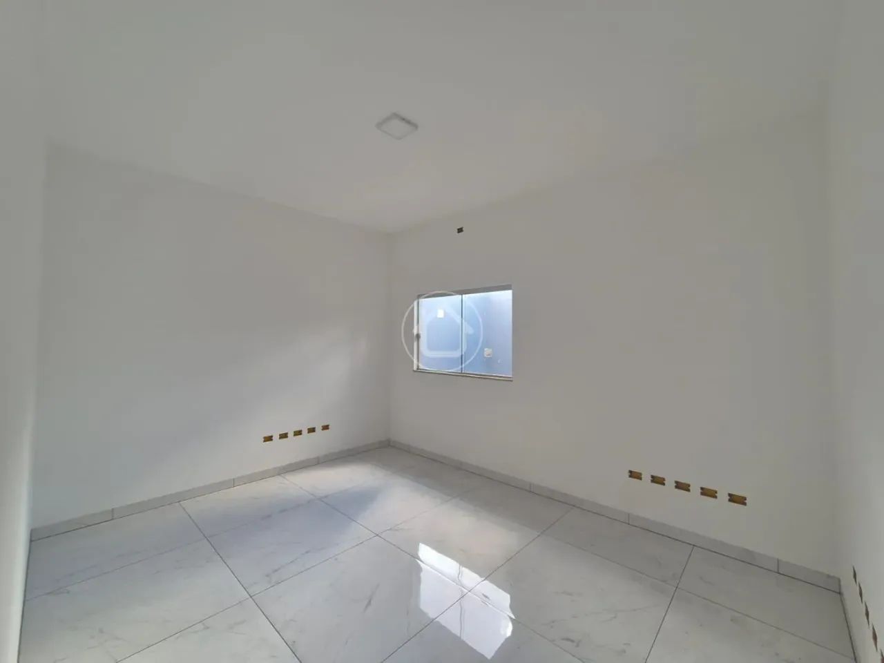 CASA NOVA COM 3 DORMITORIOS PROX AO COL. MILITAR - Foto 5