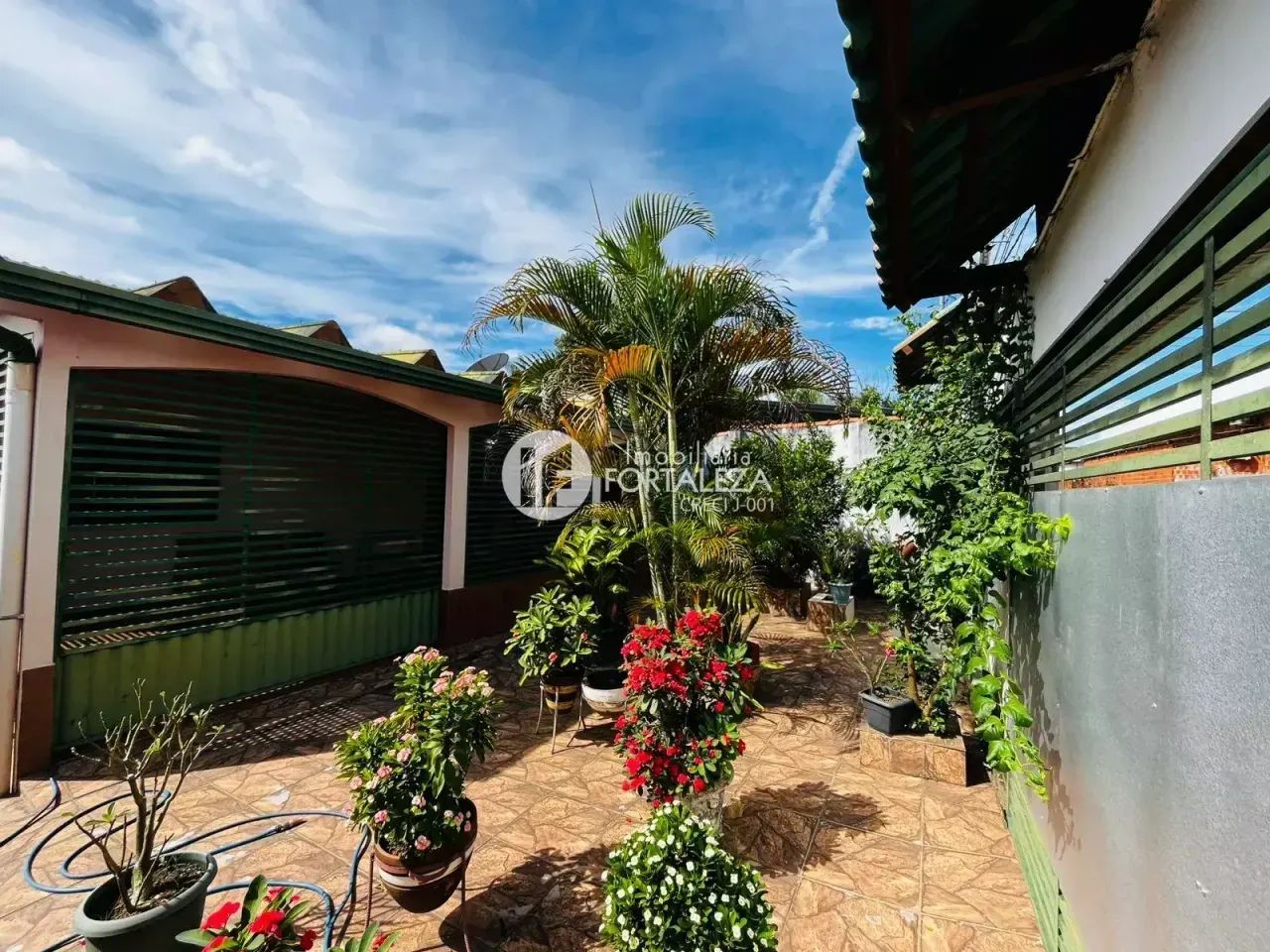 Imóvel para venda possui 74 metros quadrados com 2 quartos em Geraldo Fleming - Rio Branco - Foto 2
