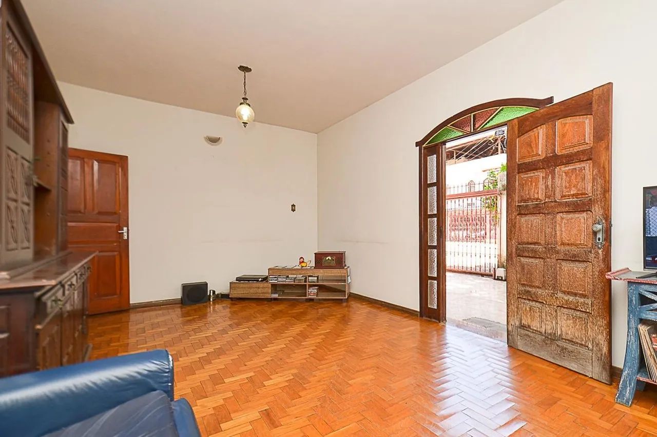 Casa à Venda - Santa Inês, 6 Quartos, 250 m2 - Foto 4