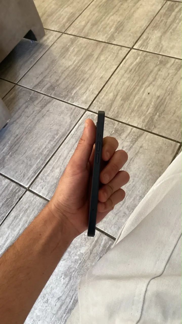 Vendo iPhone 13 - Foto 4
