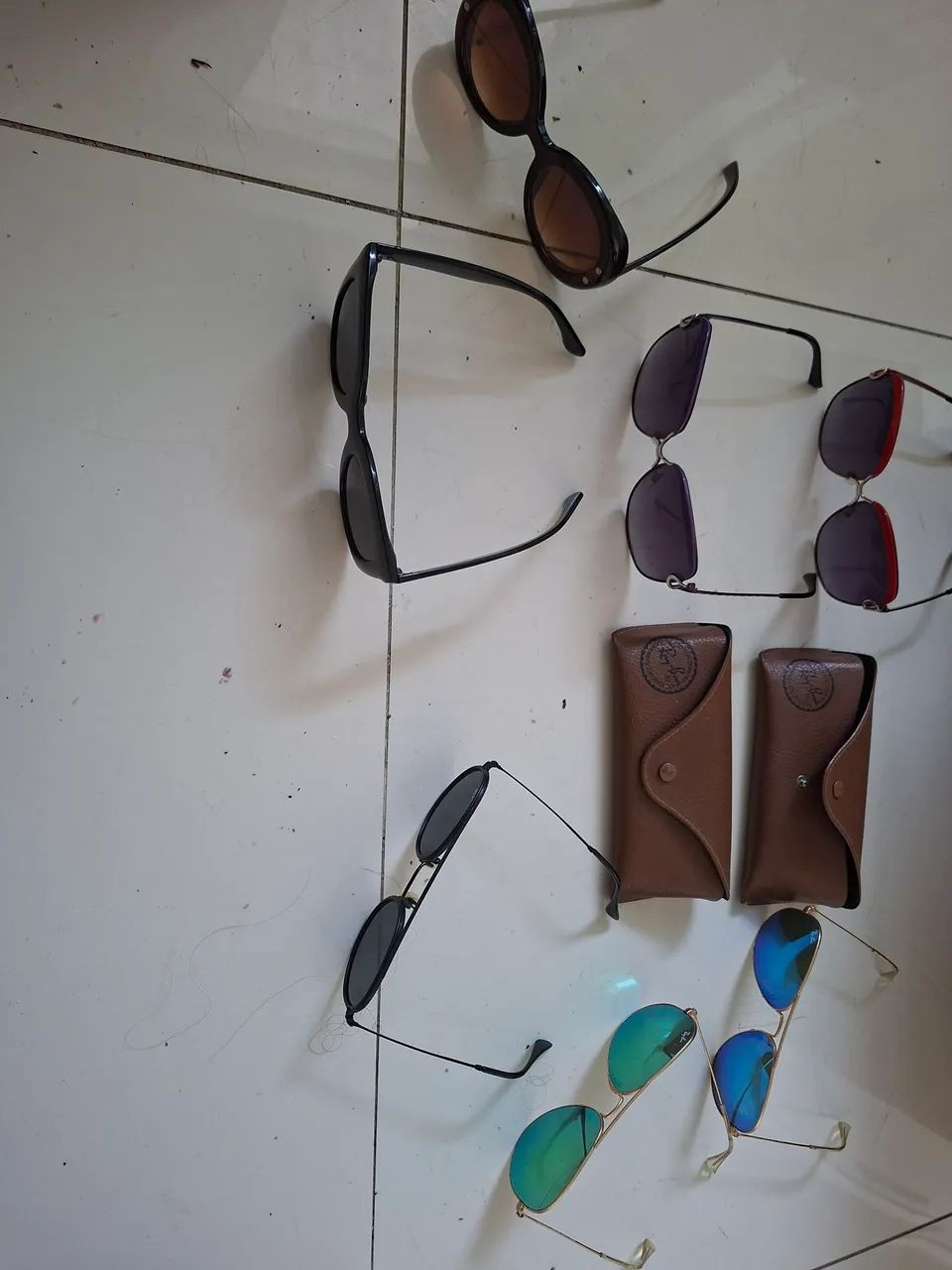 Sete Óculos de sol,  sendo três RAY-BAN. - Foto 2