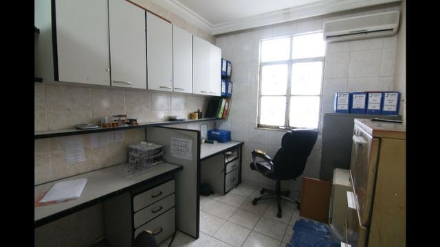 Casa Comercial 8 salas 5 vagas, dormitório, na Dorival Caymme - Foto 7