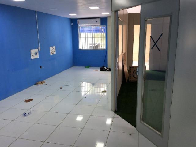 Salão em excelente localização com segurança pé direito duplo - Foto 7