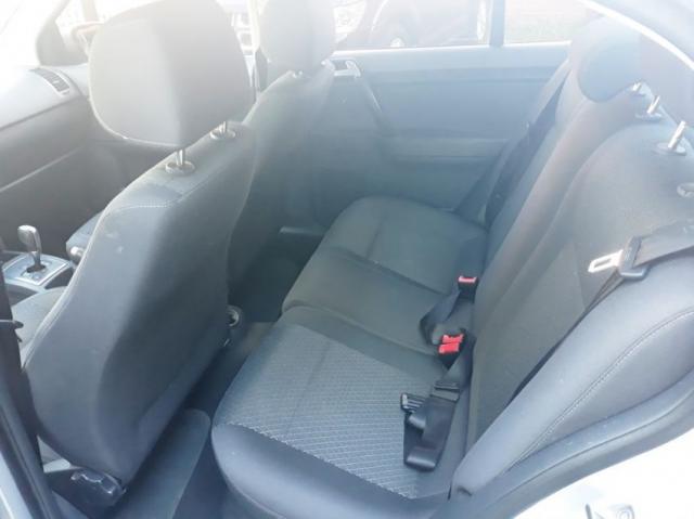 Volkswagen Polo Sedan CONFOT. IMOTION 1.6 4P - Foto 9