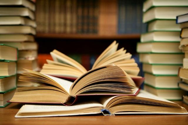 Trabalhos de física, cálculo, geometria, álgebra, mec geral, exatas em geral