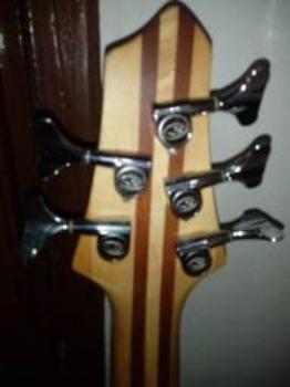 Baixo Strinberg CLB 19A 5 Cordas Ativo + Mini Cubo + Correia c/ Straplock + Bag - Foto 3