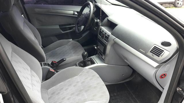 Carro Vectra do interior de São Paulo