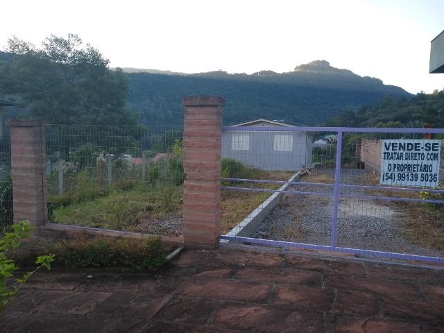 Vende-se terreno plano com casa, excelente lugar