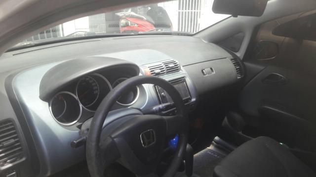 Vendo ou troco honda fit 2007 automático - Foto 2