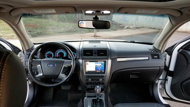 Fusion awd com teto dou de entrada numa casa - Foto 10