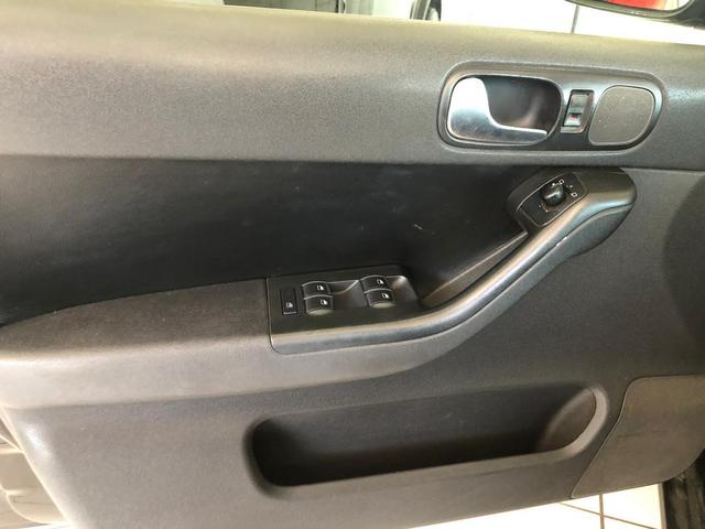 Audi A3 1.8 Turbo Teto Solar Top de Linha - Foto 4