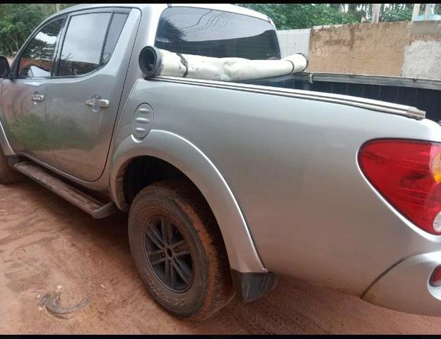 Mitsubishi L200 3.2 Triton Hpe Cab. Dupla 4x4 Aut - Foto 2