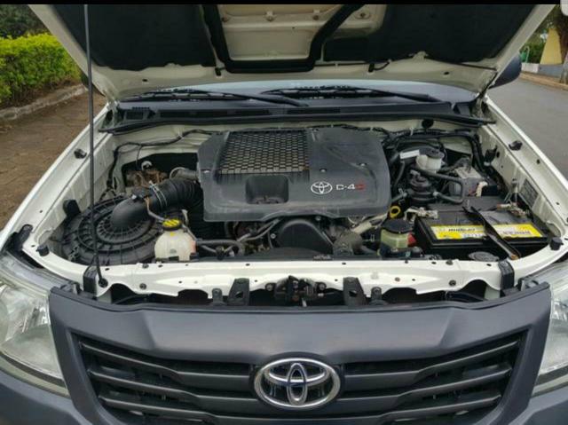 Hilux cs 4x4 3.0 TDI Diesel 2017 - Foto 8