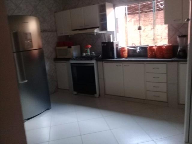 Vende-se ou troca por chácara - Foto 6
