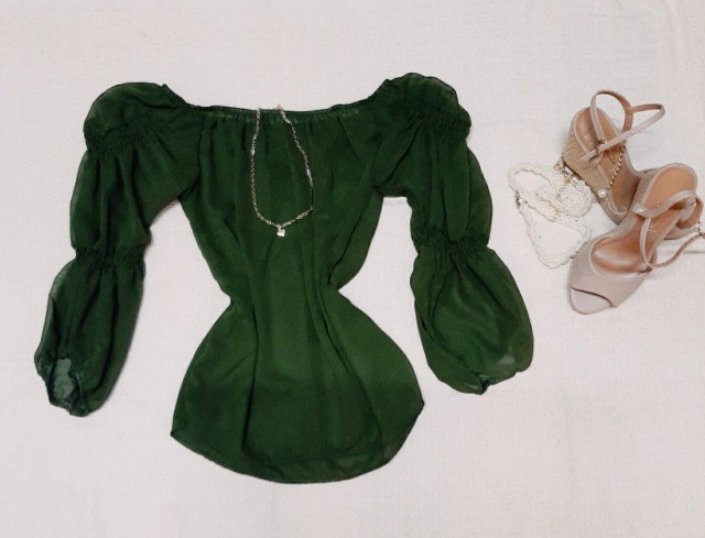 Blusa Chiffon ombro a ombro