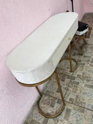 Mesa de Apoio Oval com Gaveta - Foto 4