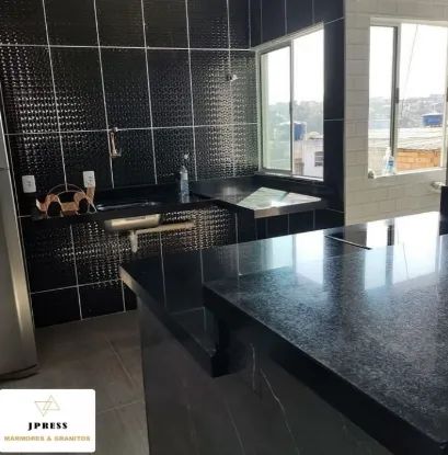 Pia Planejada / Área Gourmet -  Granito Preto São Gabriel - Foto 2